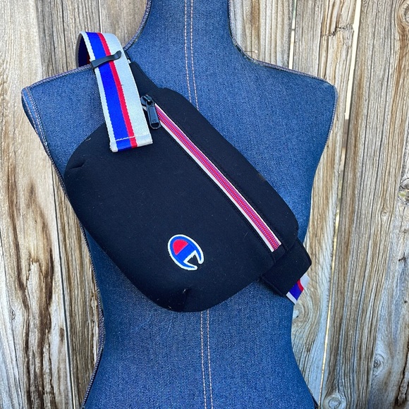 Champion Handbags - Champion fannypack